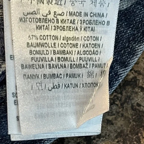 Guess Logo Print Cropped Blue Denim Jean Jacket Size Medium Y2K Streetwear - Picture 7 of 9